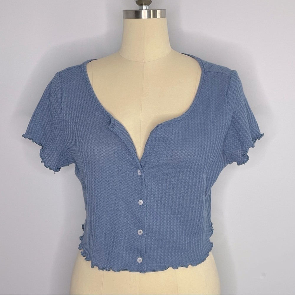 SHEIN Curve EZwear Lettuce Edge Button Front Waffle Knit Top- Size 2XL